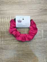 Load image into Gallery viewer, Hair accessories - Scrunchie blk/pink
